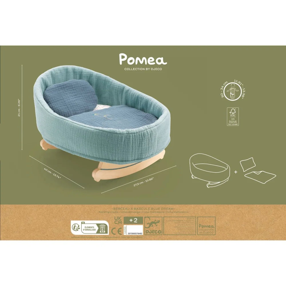 POMEA Puppenwiege Blue Dream mit Puppe und Bettwäsche ; POMEA Puppenwiege Blue Dream mit Matratze und Zubehör von Djeco ; POMEA Puppenwiege Blue Dream mit grauem Stoff und Holzgestell ; POMEA Puppenwiege Blue Dream mit Puppe in blauem Outfit ; # POMEA Puppenwiege Blue Dream mit Puppe in grauer Wiegeoder kürzer:# Puppenwiege Blue Dream mit Puppe und grauem Textilbezug ; # Alt-Text:POMEA Puppenwiege Blue Dream mit Maßen und Zubehör im Überblick
