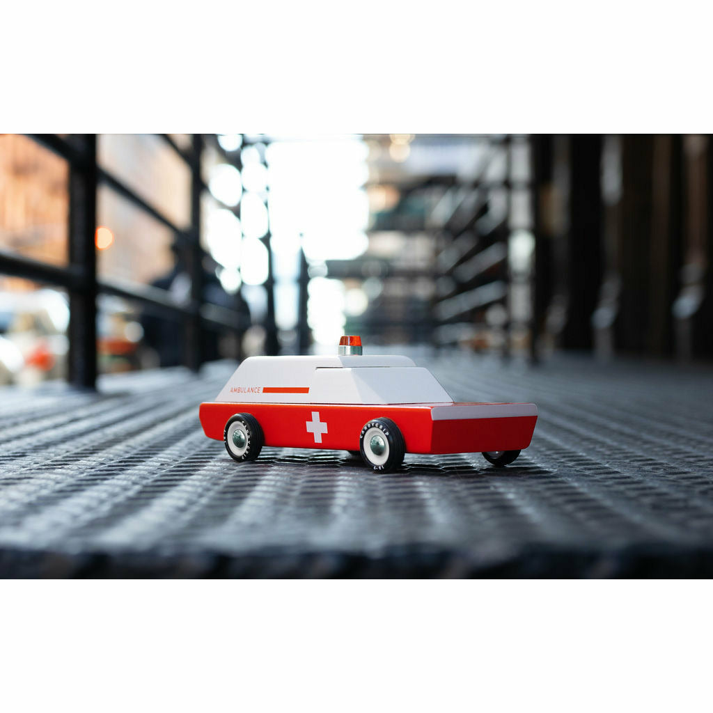 CANDYCAR | AMERICANA | NEW Ambulance Car
