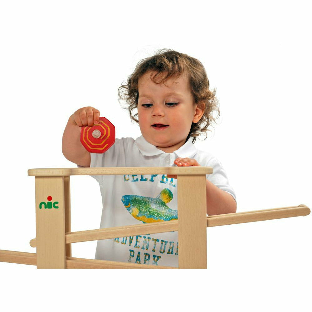 nic | MB Vieleck, rot