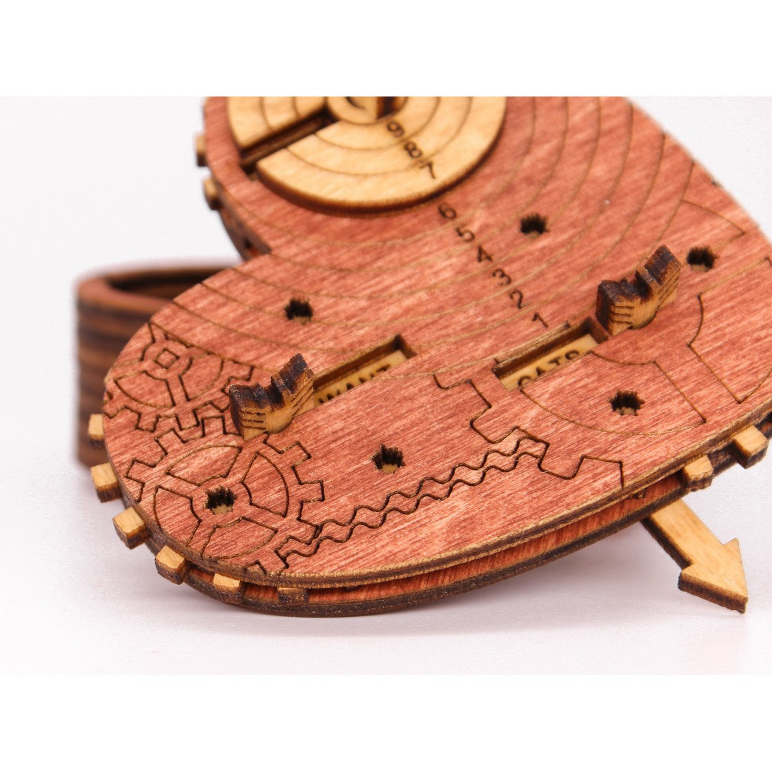 Cluebox | Eine mechanische Schatzkiste mit Codeschloss | Tin Woodman`s Heart