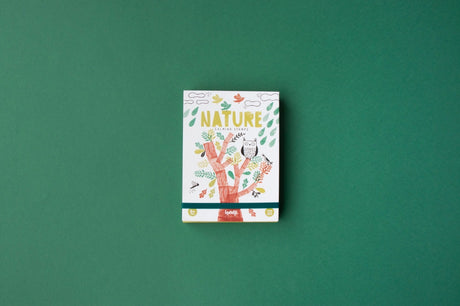 Londji Natur Ruhige Stempel Aktivitätsbuch auf grünem Hintergrund
