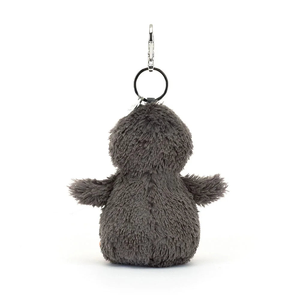 Grauer flauschiger Pinguin Schlüsselanhänger mit schwarzem Ring von Jellycat