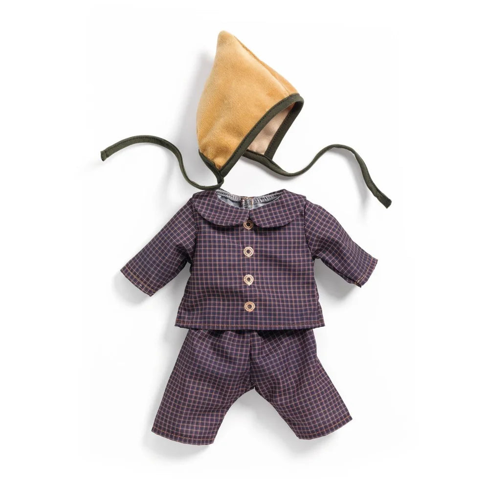 # POMEA Puppenkleidung Ambre - kariertes Kleid mit brauner Schürze ; POMEA Puppenkleidung Ambre - Kleid, Hose, Tasche und Haube für Puppen ; POMEA Puppenkleidung Ambre: Karierten Anzug mit Haube für Puppen ; POMEA Puppenkleidung Ambre: Puppe mit kariertem Anzug und Mütze