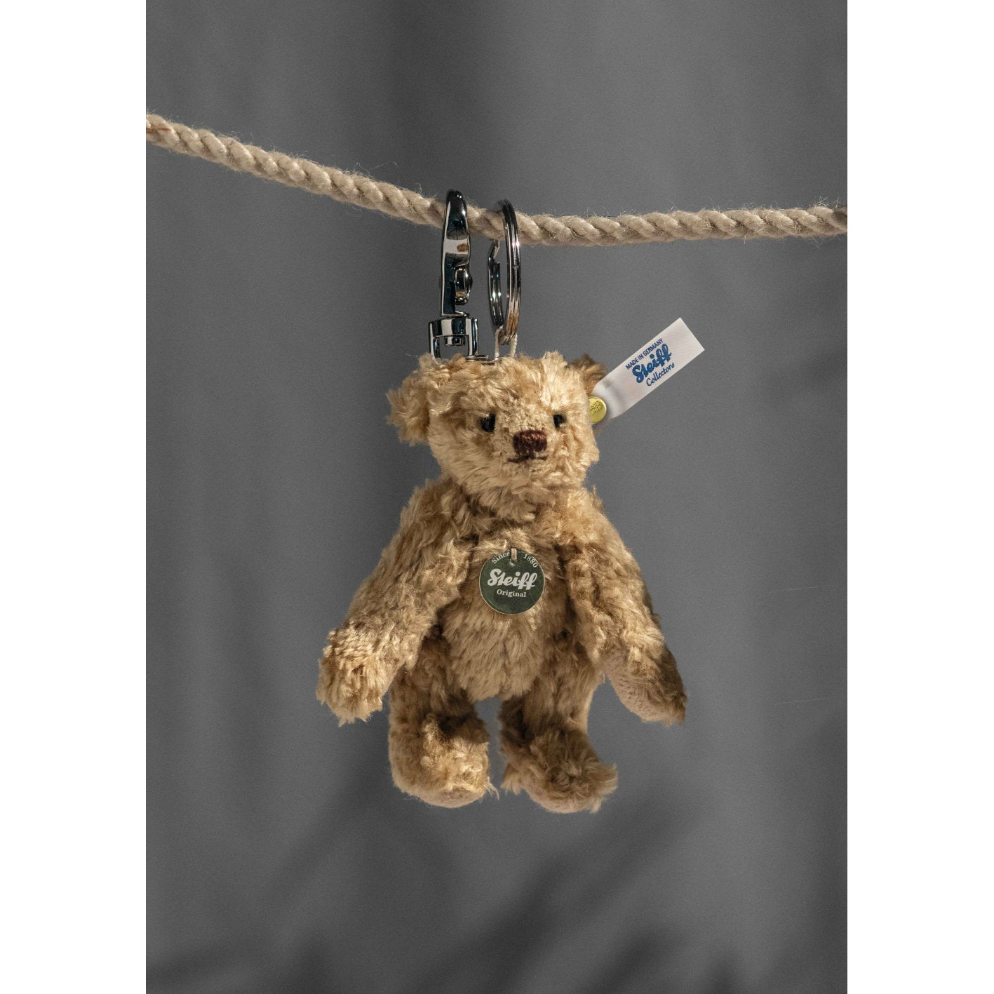 Steiff® | Teddies for tomorrow Anhänger Basko Teddybär | 11 cm