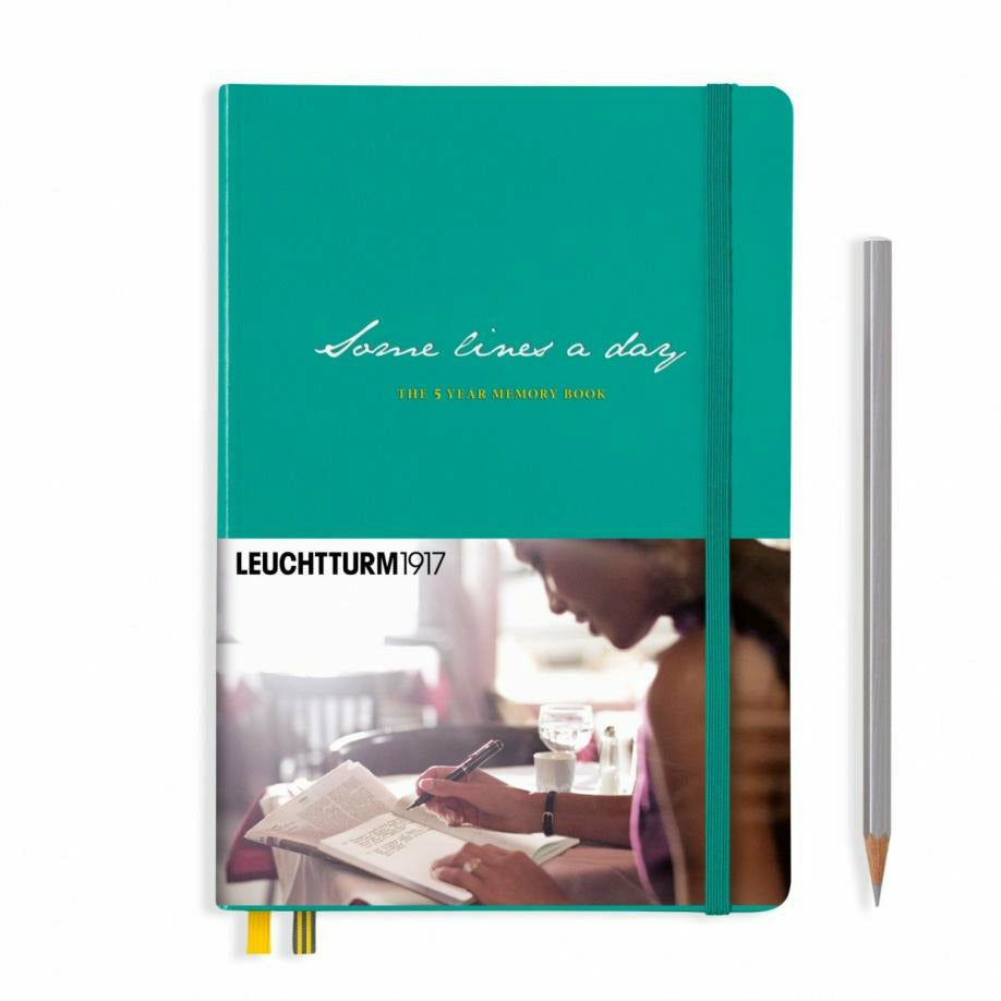 Some lines a day, 5-Jahres-Buch Medium (A5)