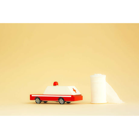 CANDYCAR | CANDYCARS | Ambulance Car