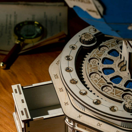 ROKR | DIY | The Globe - Globus